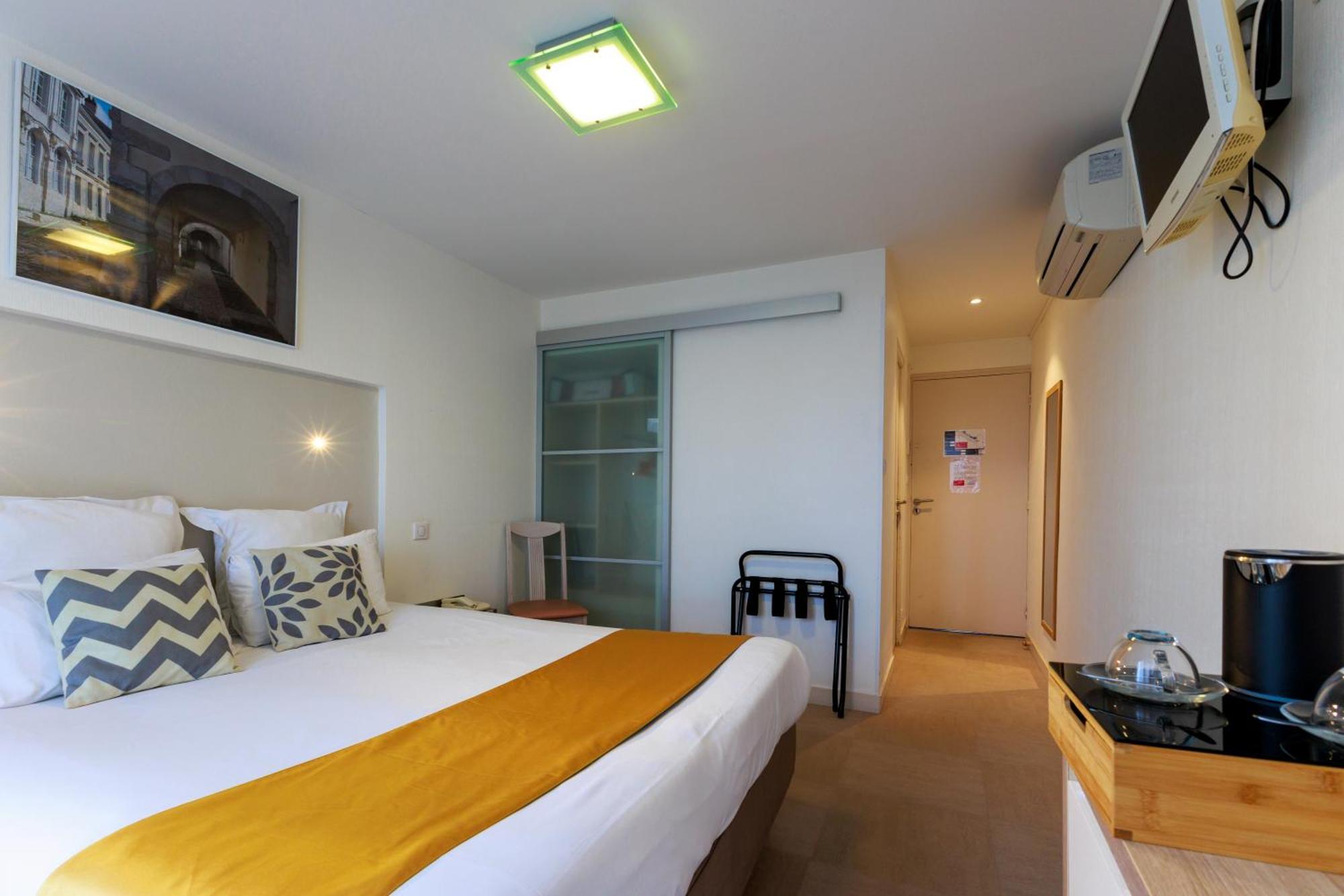 Logis Hotel Le Rochelois La Rochelle  Exterior foto