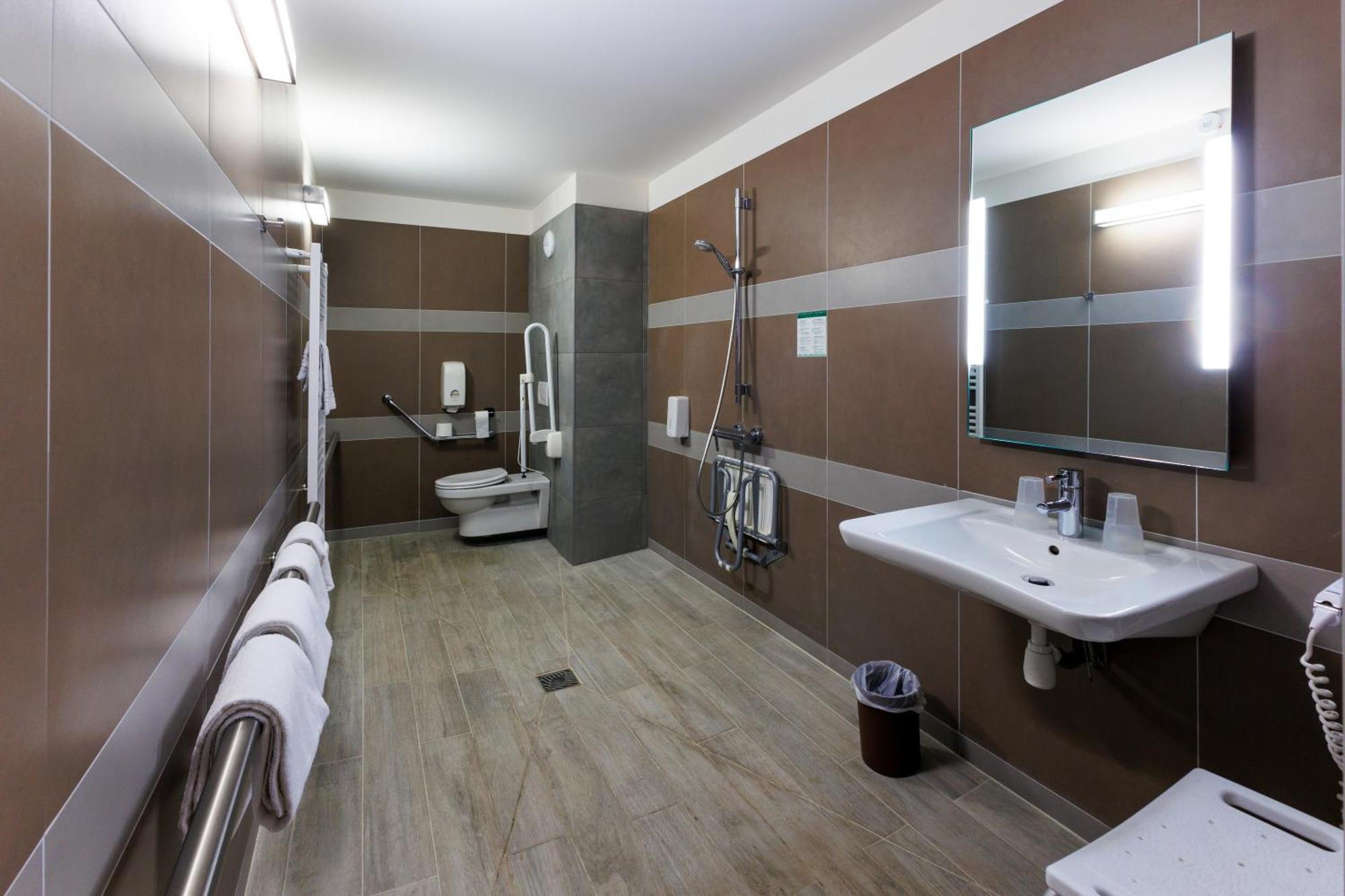 Logis Hotel Le Rochelois La Rochelle  Exterior foto