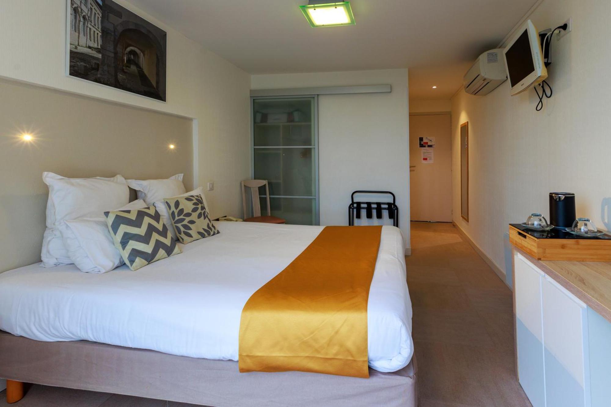 Logis Hotel Le Rochelois La Rochelle  Exterior foto